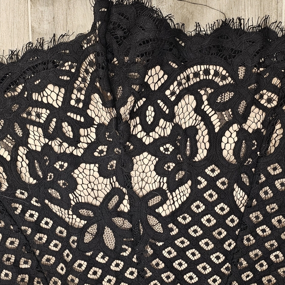 EXPRESS BLACK LACE ROMPER SEXY! SIZE 2 - Picture 2 of 5